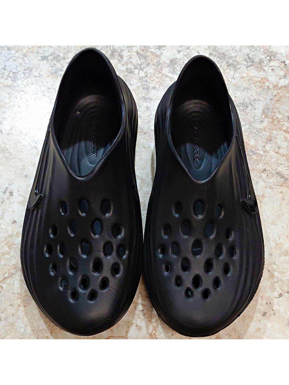 Nike ReactX unisex m 7 w 8 Black Slip-On Casual Shoes Synthetic US 7 EUC #1061